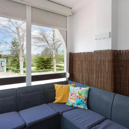 Eken Apartment *